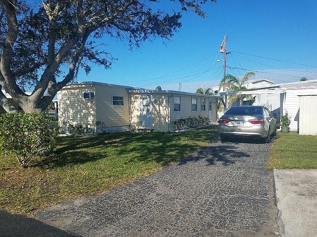 unit, carport