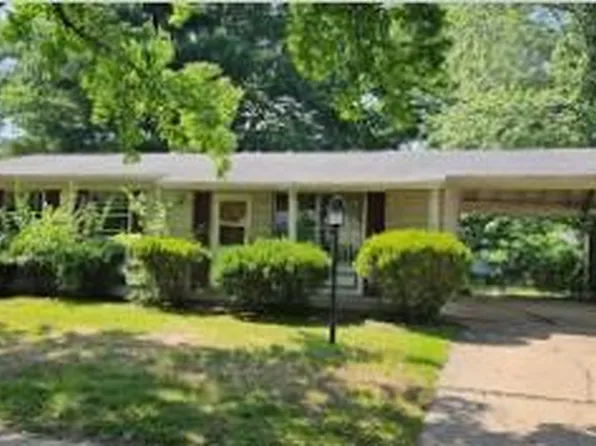 11970 Del Reo Ct, Saint Louis, MO 63138
