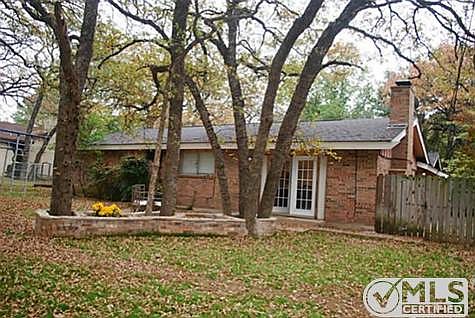 5th image of 2609 Greenwood Ln