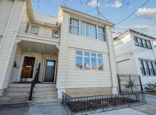 10944 113th St, South Ozone Park, NY 11420