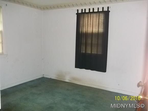 2nd image of 604 E Garden St
