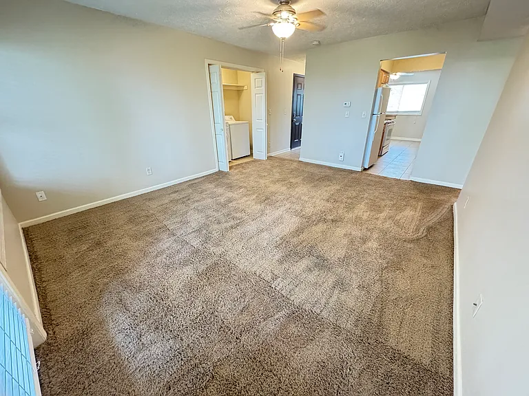 1906 Parkwild Dr #31 — Photo 8