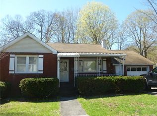 27 Walnut Ave, Highland Falls, NY 10928