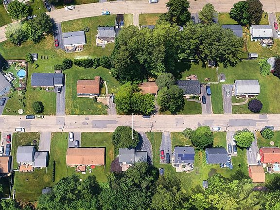 3rd image of 130 Lane Avenue