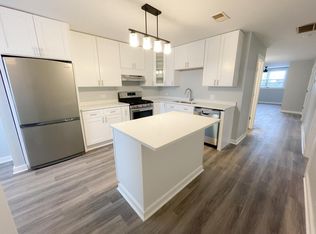 2928 N Ridgeway Ave #3, Chicago, IL 60618