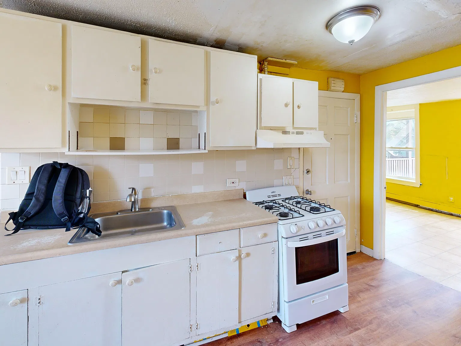 2 bed, 600 sqft, $1,850 — Photo 1