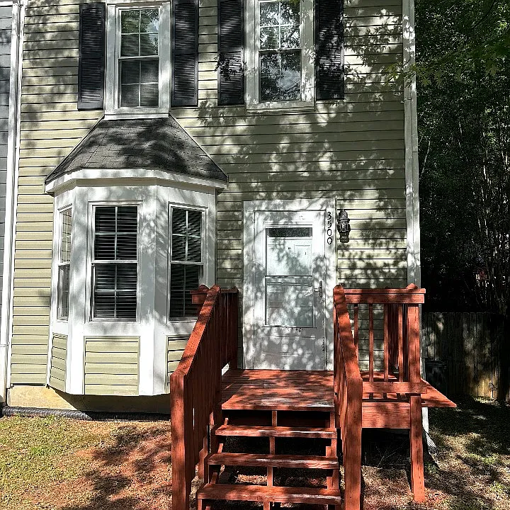 3500 Lee Ct NW