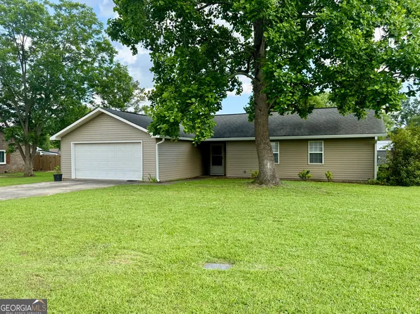 104 Woodcarver Trl, Warner Robins, GA 31093