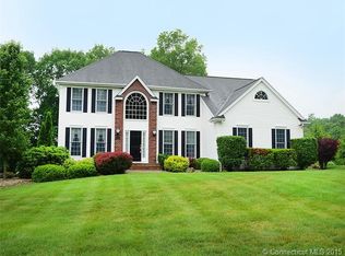 20 Harvest Ln, Tolland, CT 06084