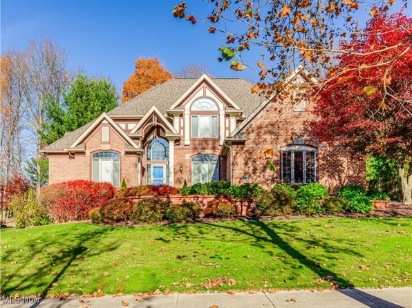2665 Deer Ridge Run, Cuyahoga Falls, OH 44223