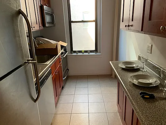 Rented by Corcoran | media 23