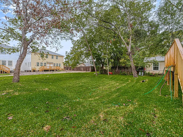 2528 S Texas Ave #A — Photo 41