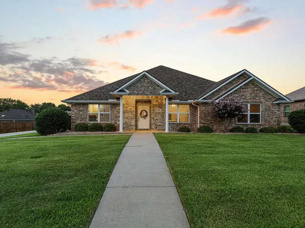 102 Southfork Cir, Pottsboro, TX 75076