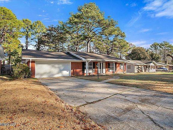 4th image of 1956 Bienville Dr