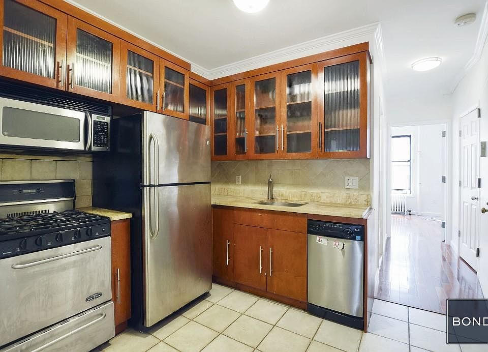1st image of 1726 2nd Ave APT 5