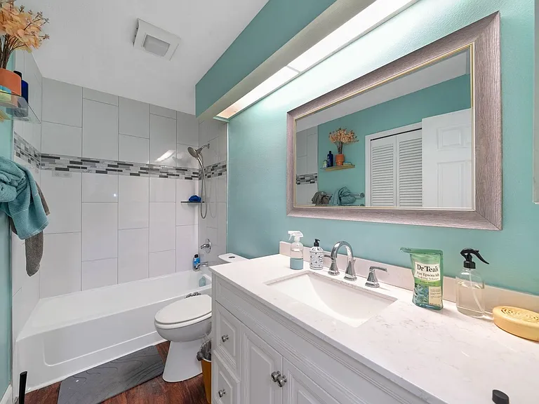 2758 Waymeyer Dr — Photo 3