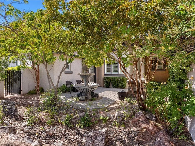 11745 Cashmere Mist Ave — Photo 36