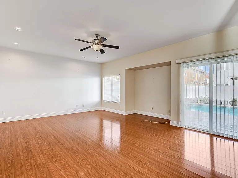 10130 Walhalla Plateau Ct — Photo 17