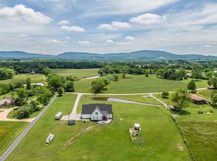 743 Turkey Oak Rd, Crossville, TN 38555