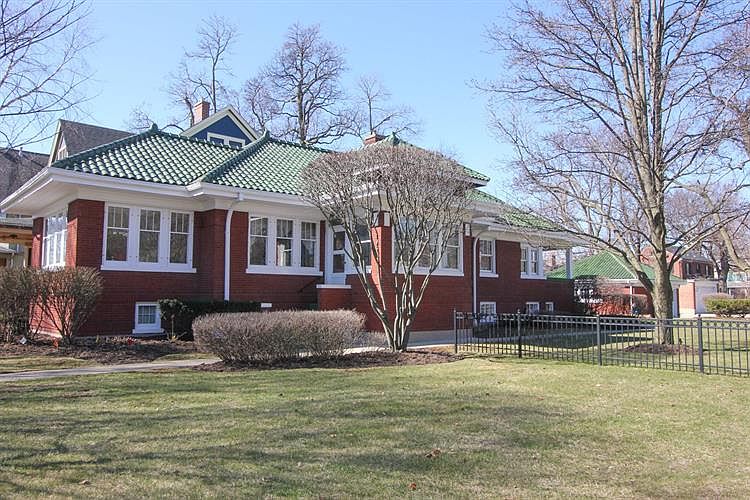 1st image of 303 S Scoville Ave