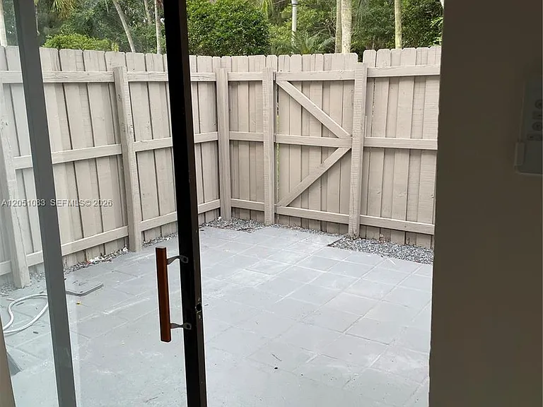 9441 Palm Cir N #0 — Photo 16