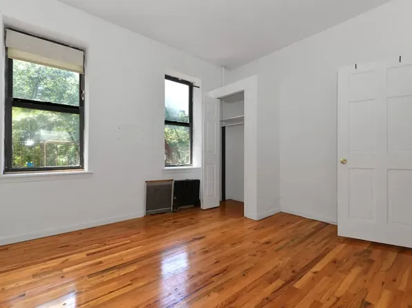 347 Bedford Avenue image 6 of 7