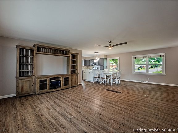 5th image of 1303 Hibiscus Drive