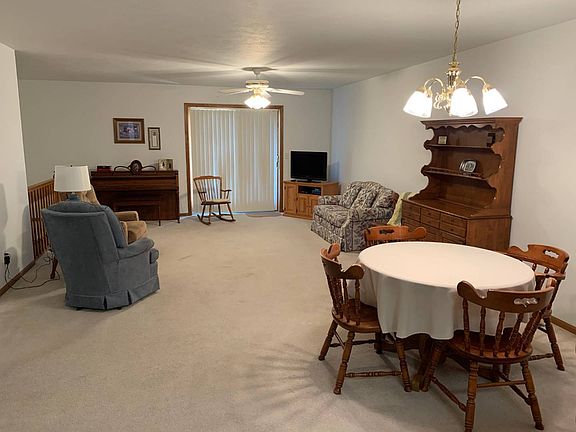 3rd image of 1417 Vintage Hill Dr