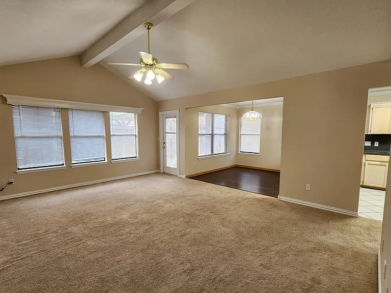 7933 Wolverine Dr — Photo 5