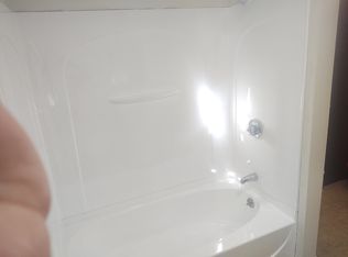 4 Fuller Ct, Clinton, MA 01510