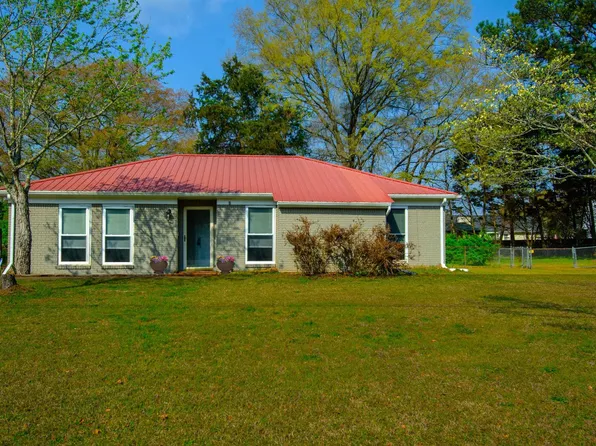 1223 Pointer Dr SW, Jacksonville, AL 36265