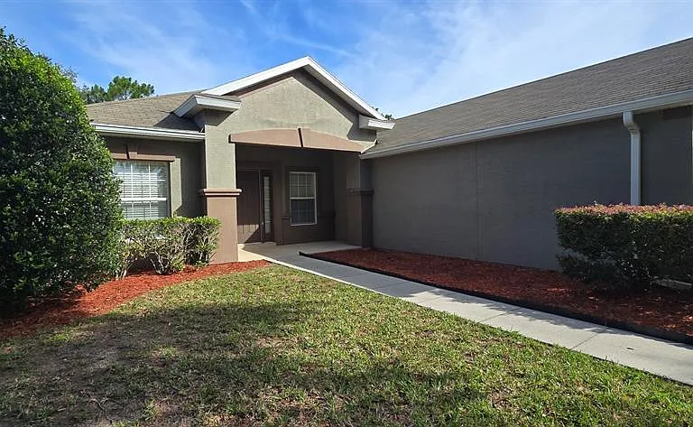 4170 SW 47th Ct — Photo 2
