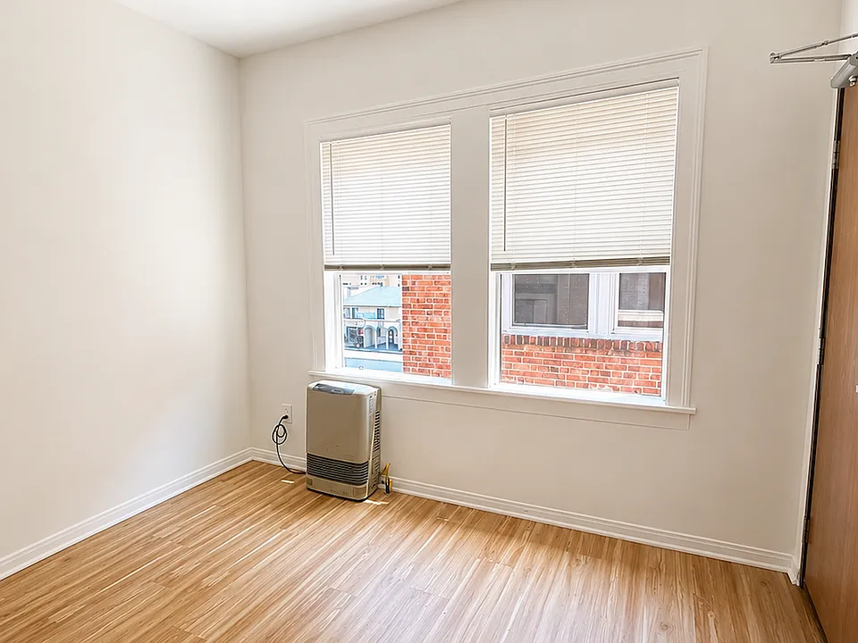 444 S Western Ave #414