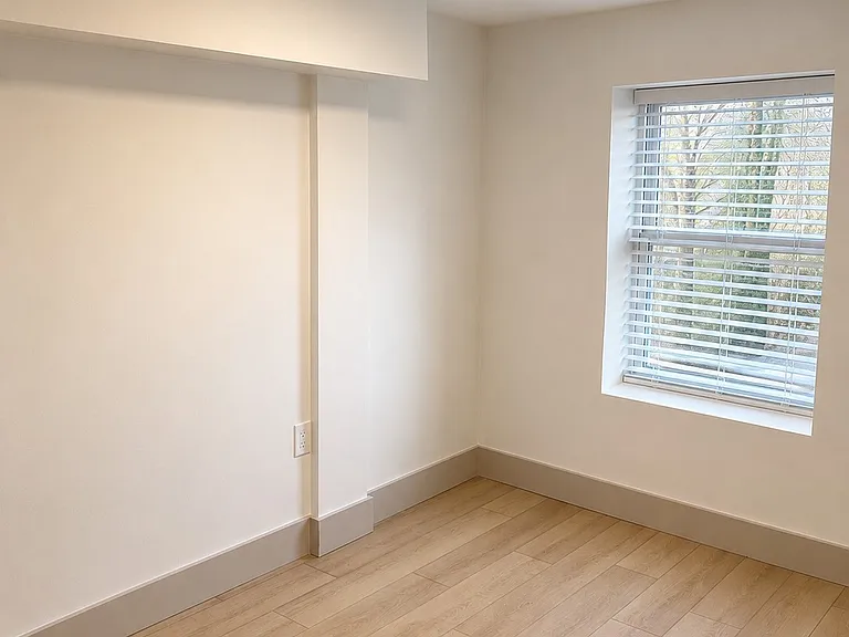 1116 Trigg St — Photo 15