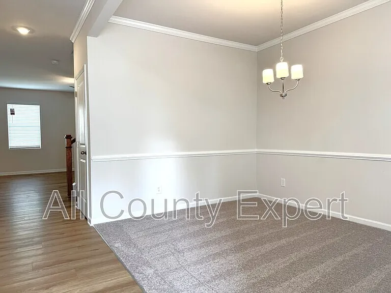 273 Bloomfield Cir — Photo 6