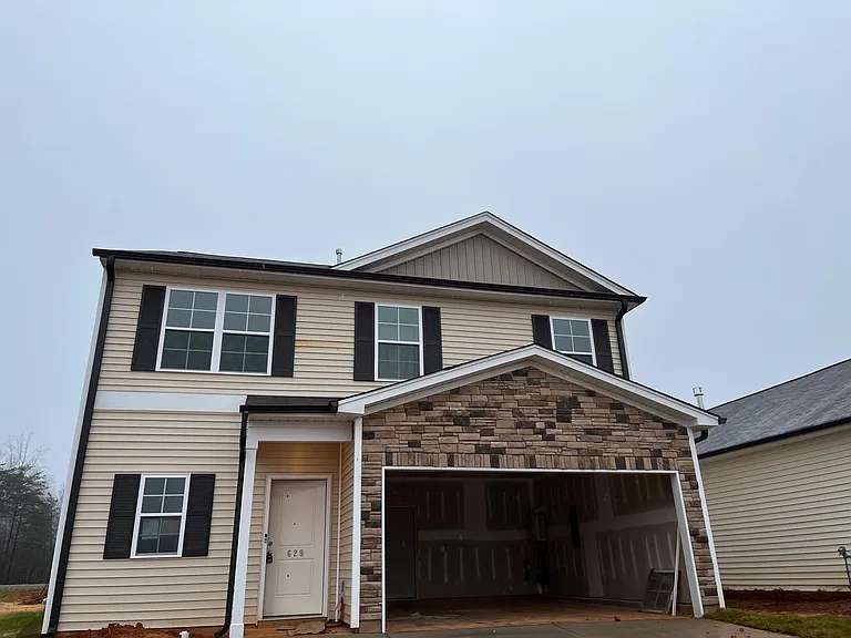 629 Cam Cir — Photo 12