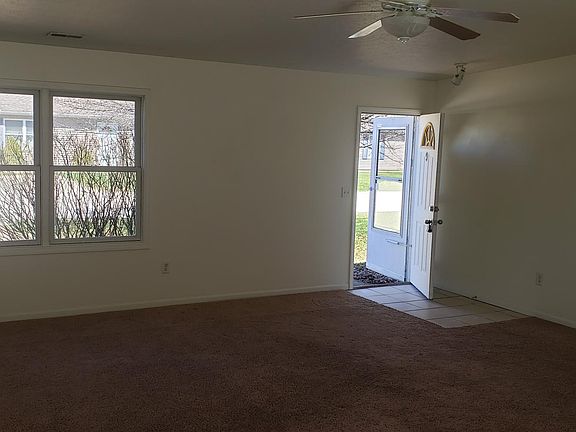 2nd image of 20071 Woodline APT 9