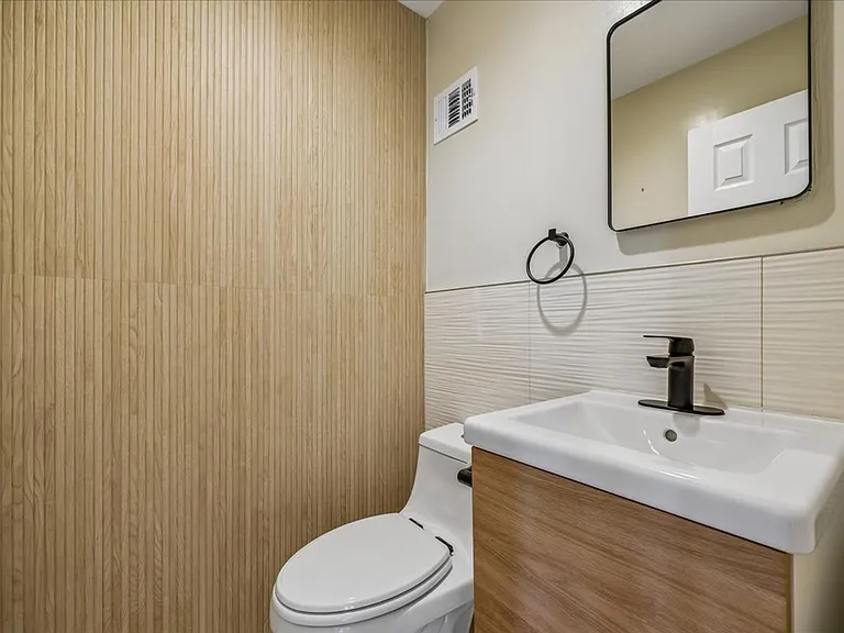 11506 Stonewood Ln — Photo 14