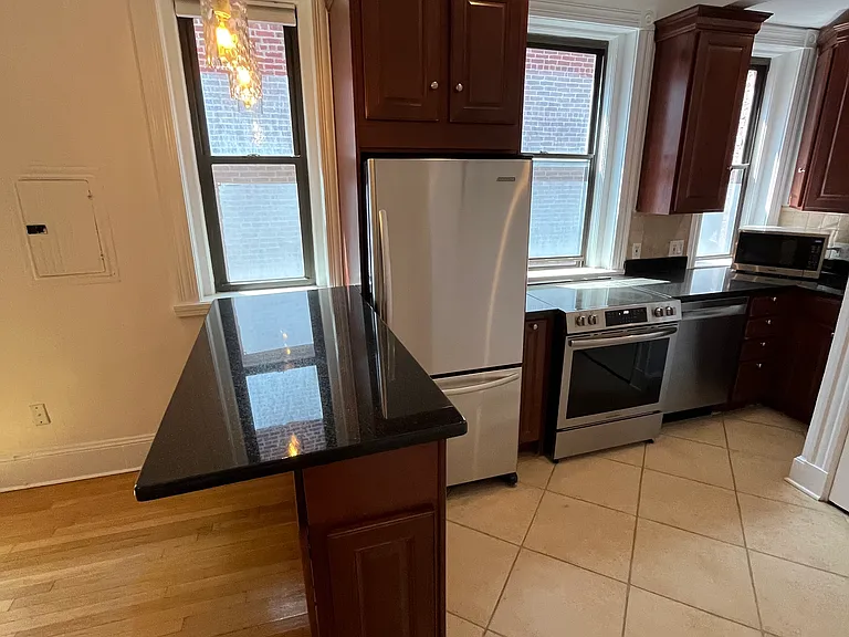 382 Commonwealth Ave #52 — Photo 6