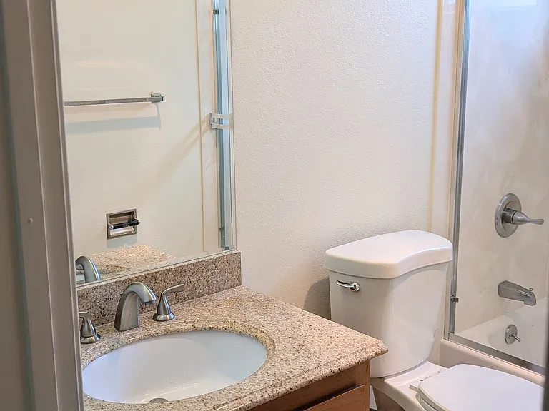 646 Baden Ave #2 — Photo 14