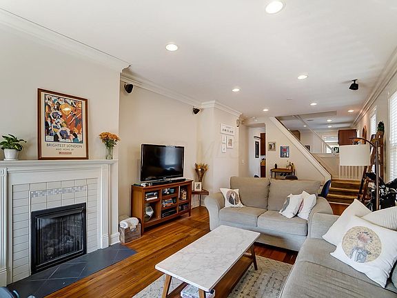 4th image of 1151 Jaeger St