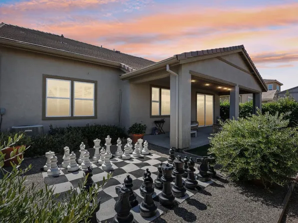 2271 Tennis Ln, Tracy, CA 95377