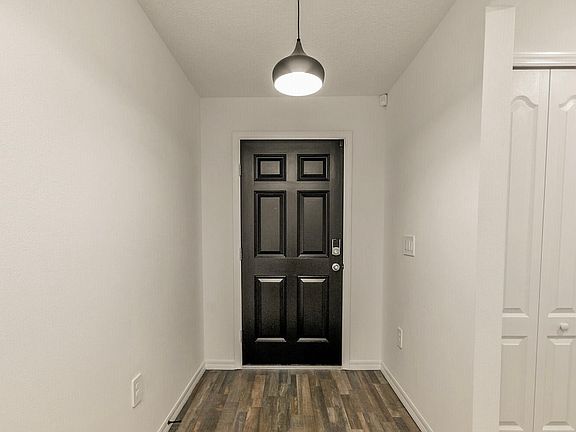 2nd image of 271 Wendover Rd SW