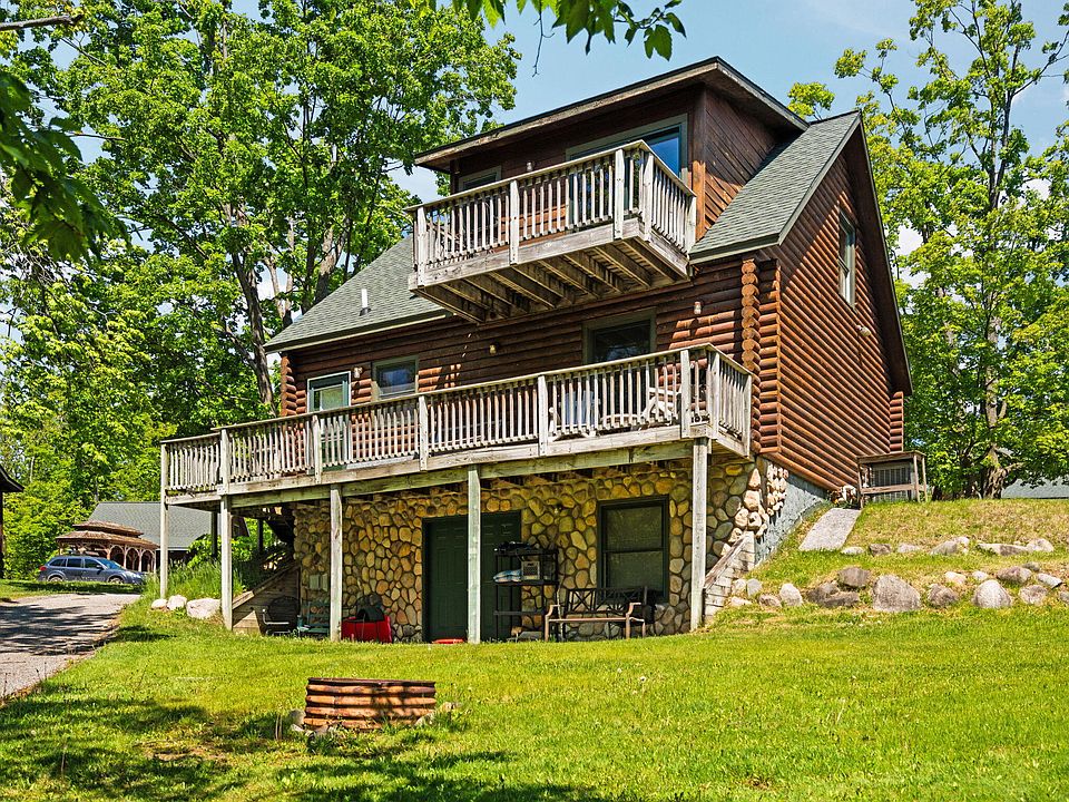 1st image of 2467 Beaver Creek Dr