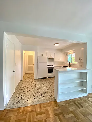 216 N Milpas St Photo 1
