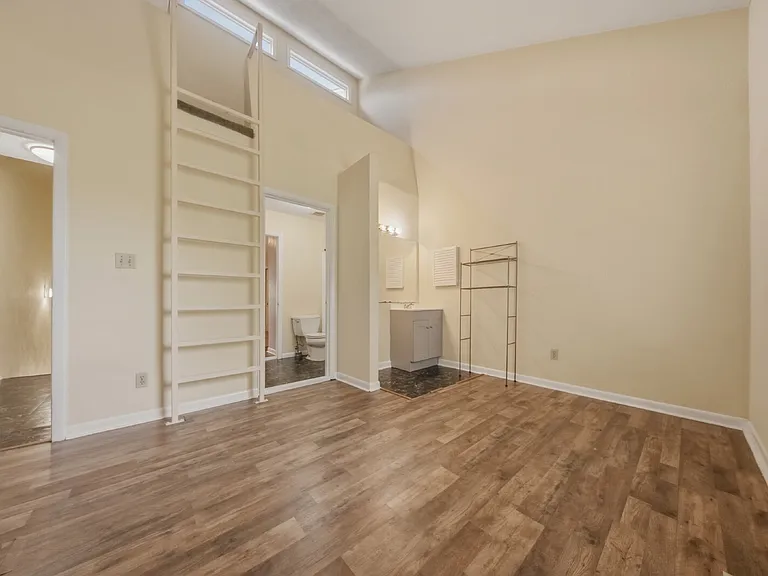 512 McKeithan St #3 — Photo 25