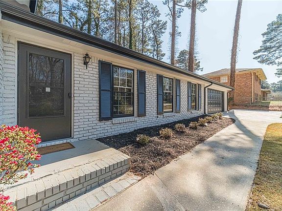 3rd image of 2501 Henderson Mill Rd NE