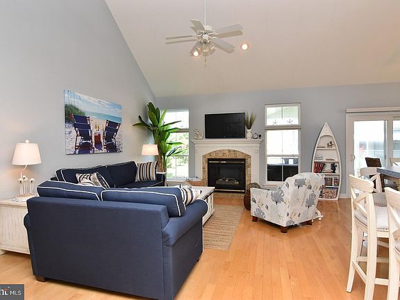 3rd image of 37002 Owl Dr