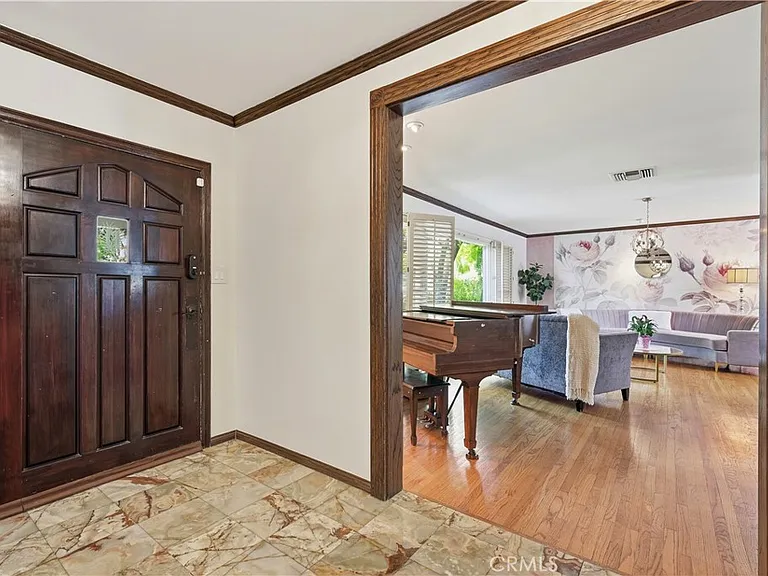 18000 Karen Dr — Photo 6