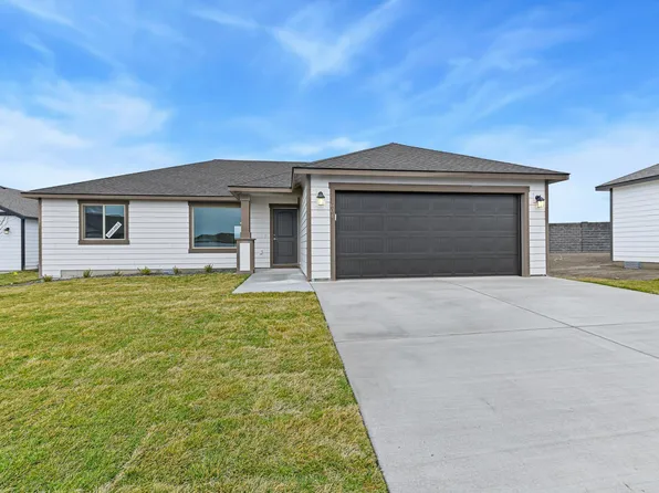 604 Vineyard St, Grandview, WA 98930